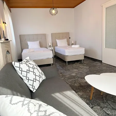 Holiday home Magdalini House Paralio Astros