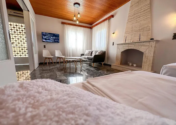 Magdalini House Parálion Ástros