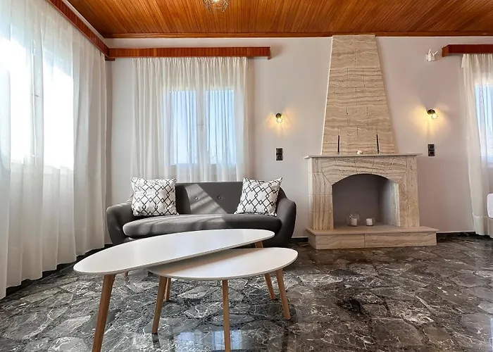 Semesterbostad Magdalini House *