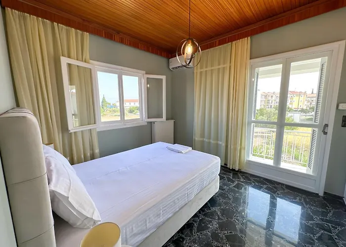 Magdalini House Parálion Ástros